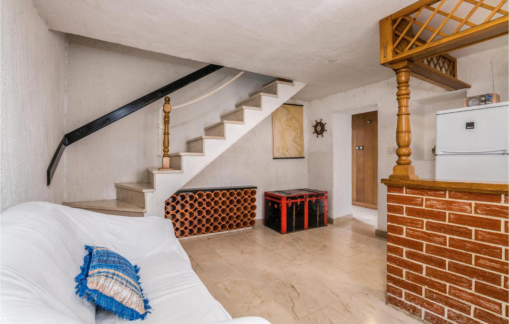 2 Bedroom Gorgeous Home In Baska מראה חיצוני תמונה