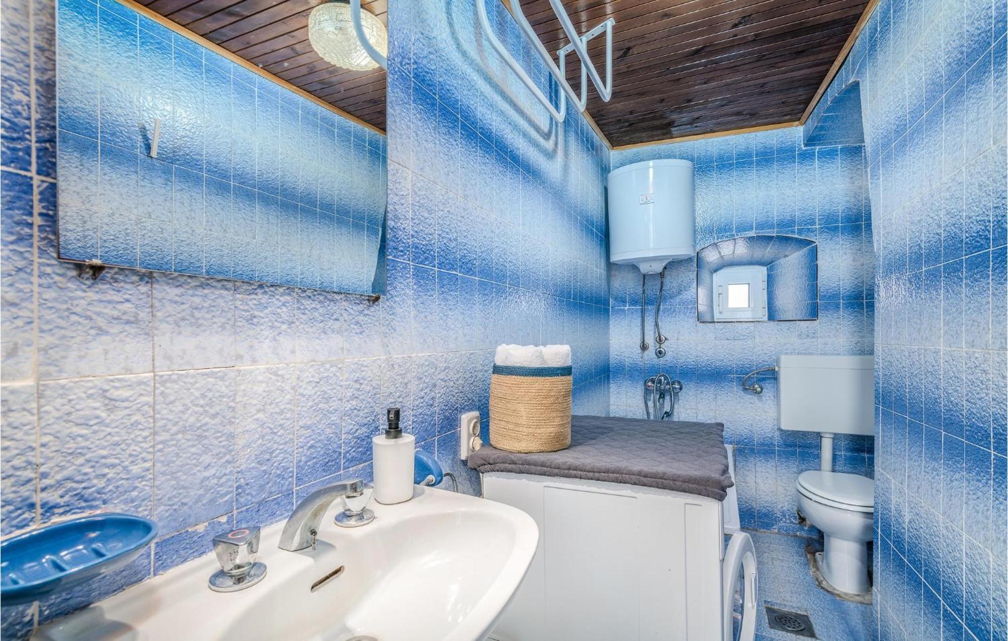 2 Bedroom Gorgeous Home In Baska מראה חיצוני תמונה
