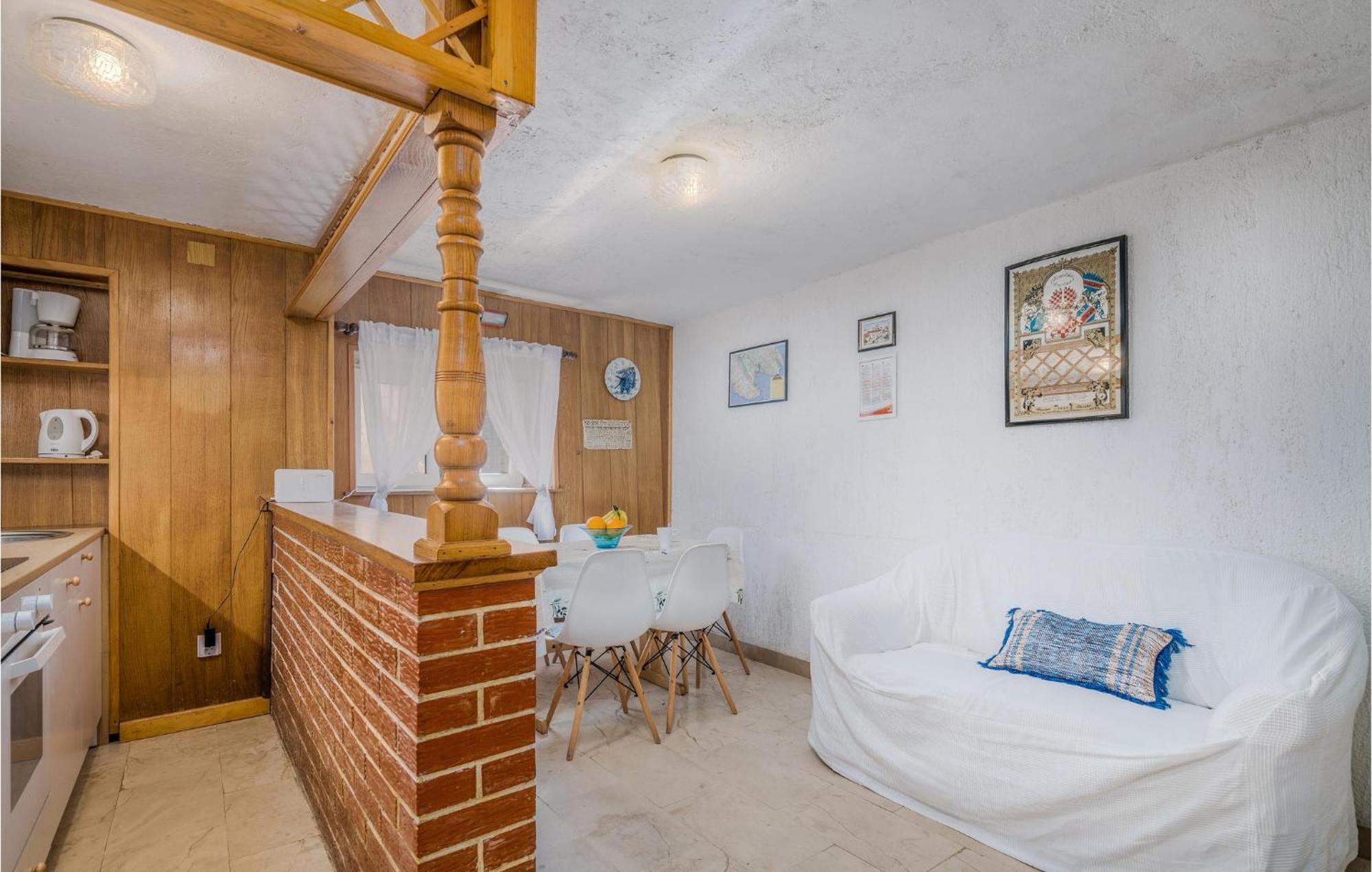 2 Bedroom Gorgeous Home In Baska מראה חיצוני תמונה